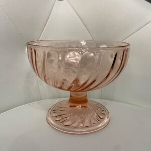 Vtg CRISTAL d'ARQUES Durand Pink Rosaline Swirl Footed Dessert Ice Cream Bowl